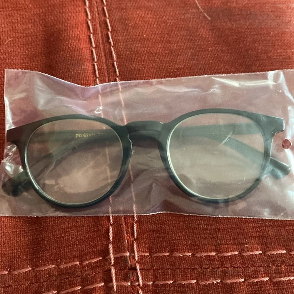 NIP: 👓 🆕 Stylish Black Readers/Blue light glasses- +2.00